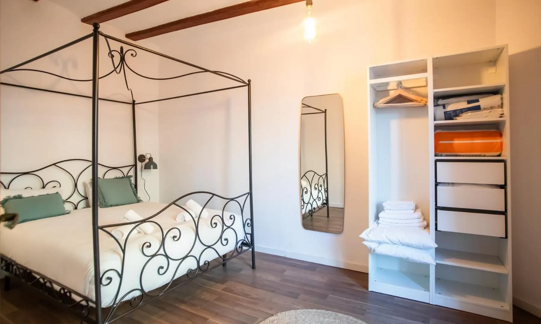 32Ros1063- Brand New 1 Bedroom Flat In Paralel Barcelona 0*,