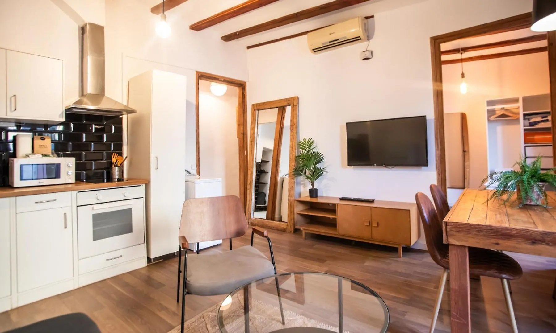 32Ros1063- Brand New 1 Bedroom Flat In Paralel Barcelona 0*,  Spain